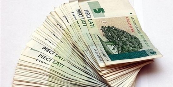 Каждый 5-й в Латвии живет на минимальную зарплату
