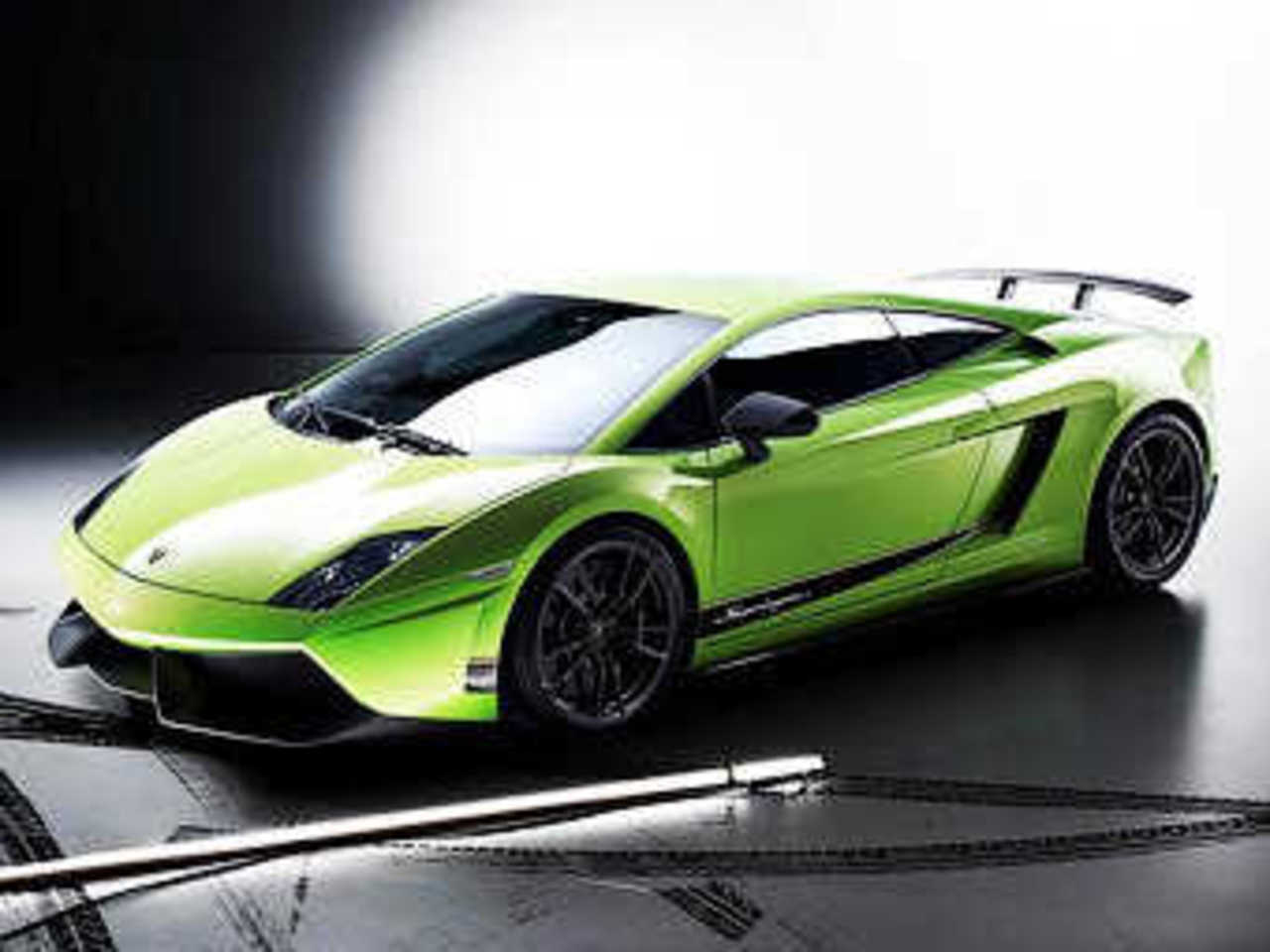 Lamborghini Gallardo LP570-4 Superleggera. Фото Lamborghini