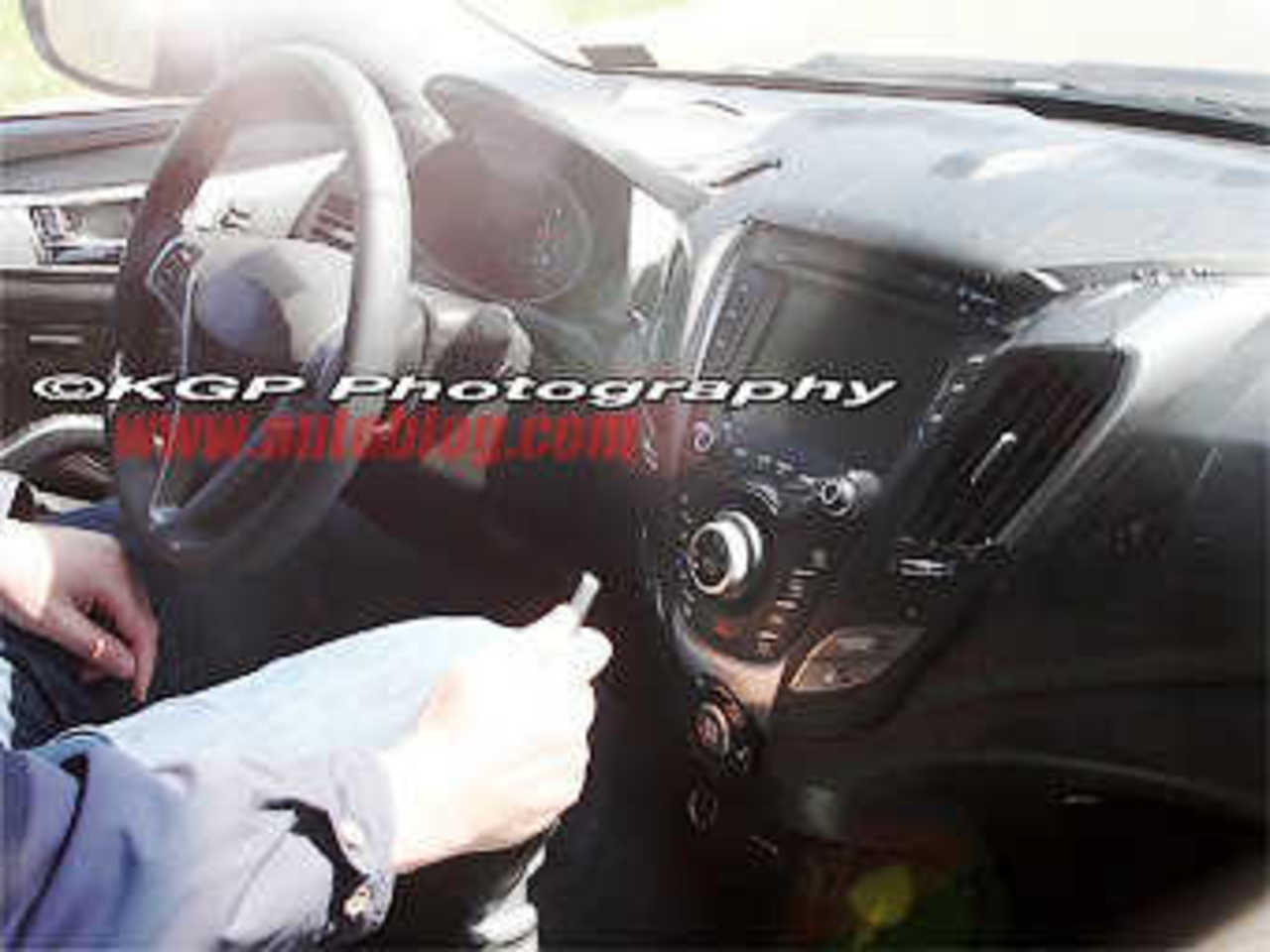 Интерьер Hyundai i40c. Фото KGP Photography с сайта autoblog.com