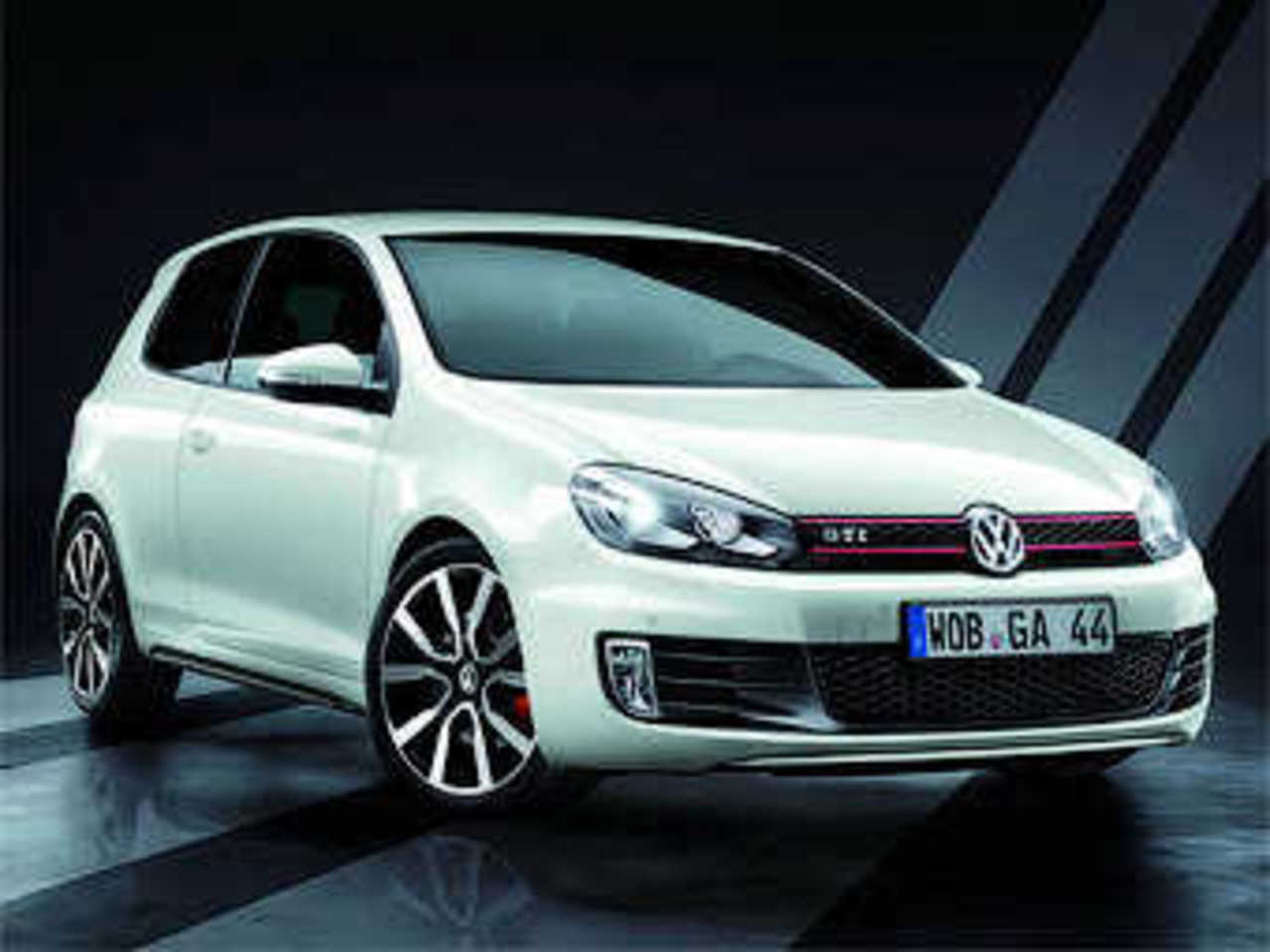 Volkswagen Golf GTI Adidas. Фото Volkswagen
