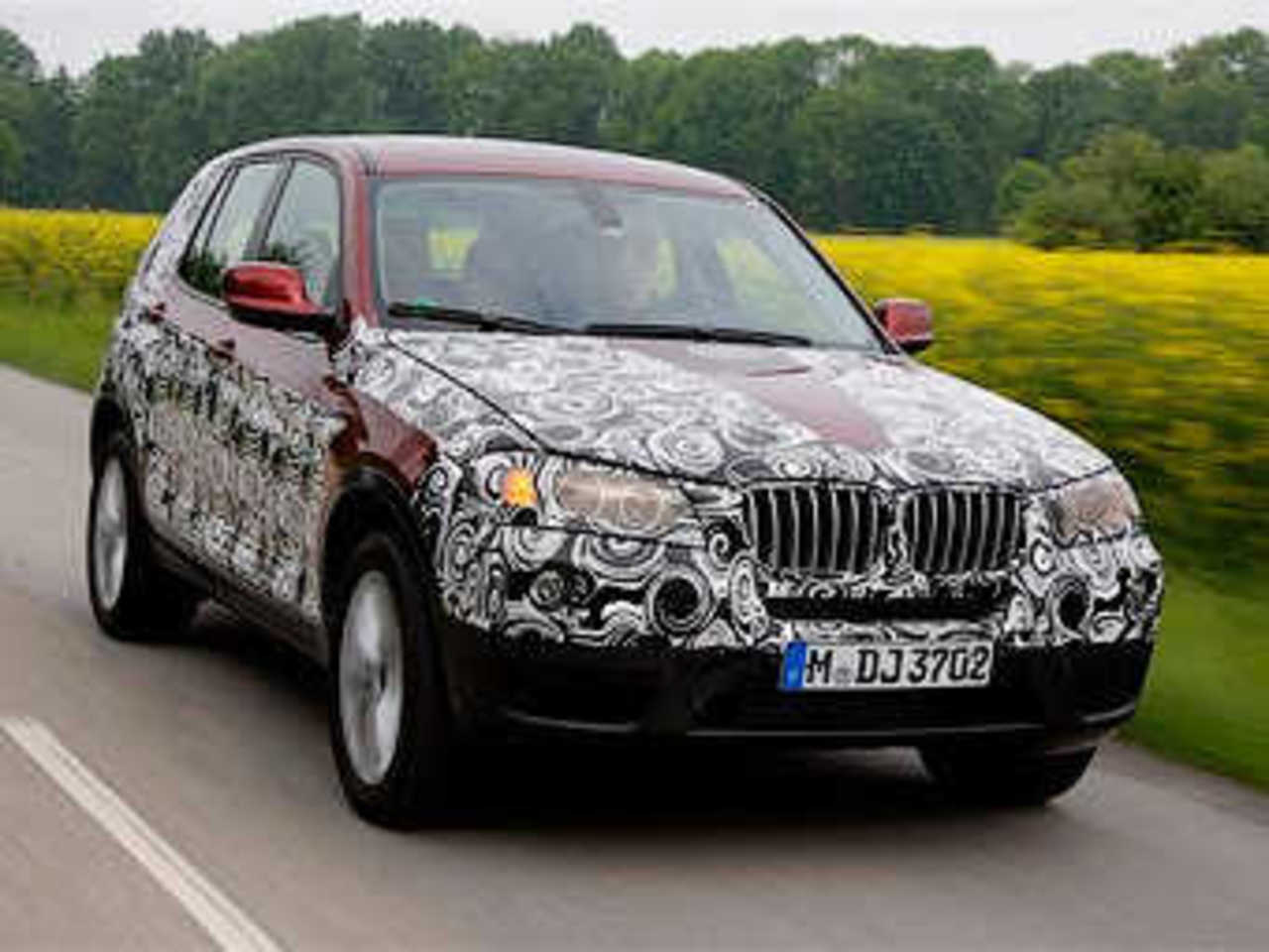 Официальная фотография нового BMW X3. Фото компании BMW