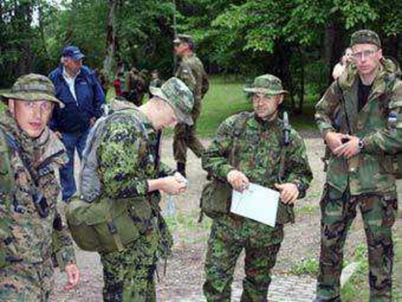 Участники военной игры. Фото с сайта kaitseliit.ee