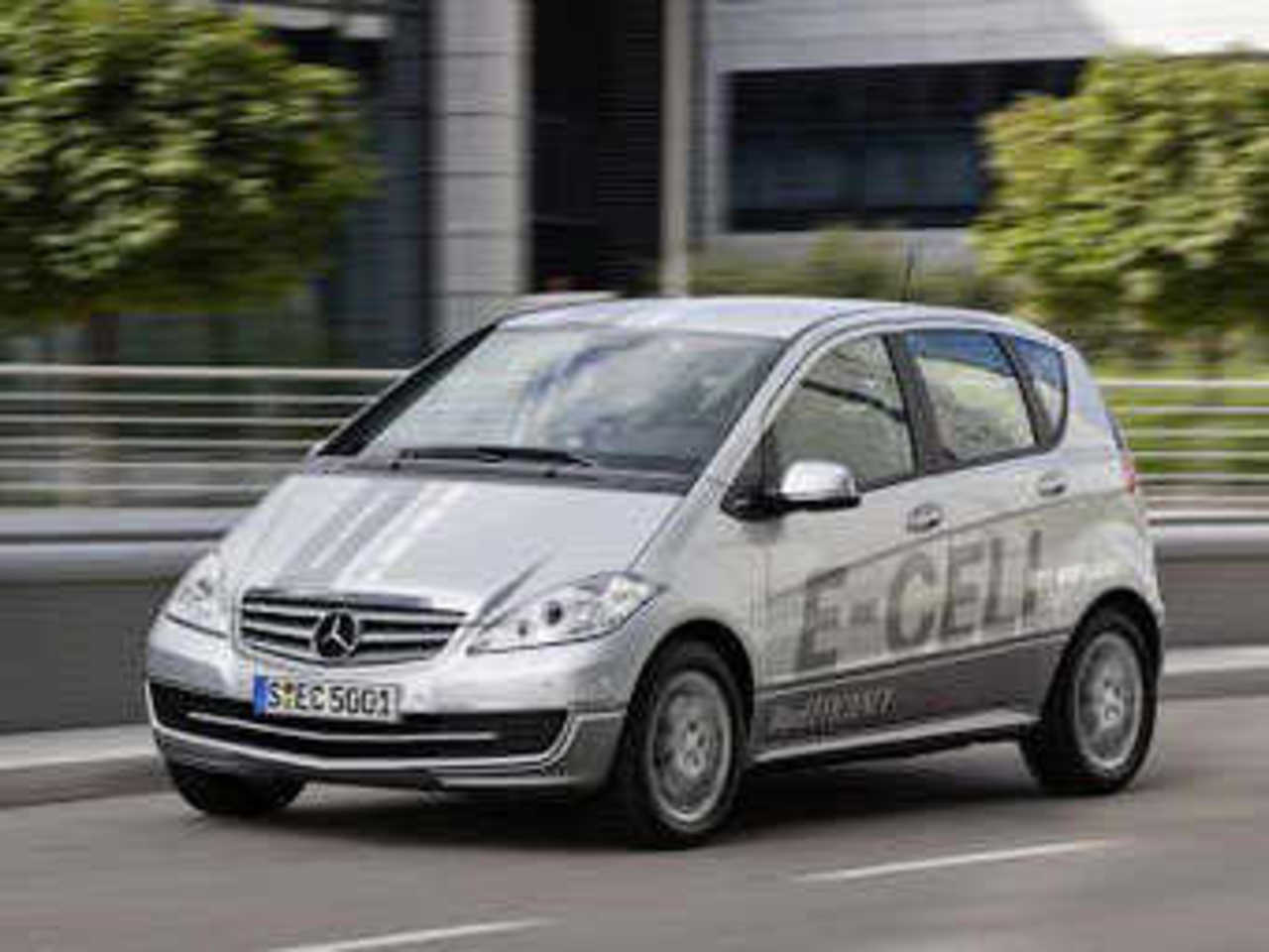 Фото компании Mercedes-Benz