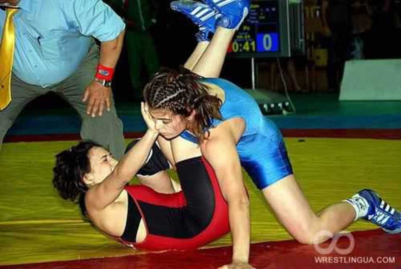 http://wrestlingua.com/