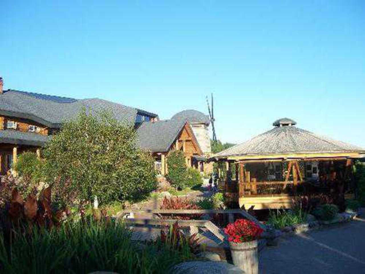 http://media-cdn.tripadvisor.com/