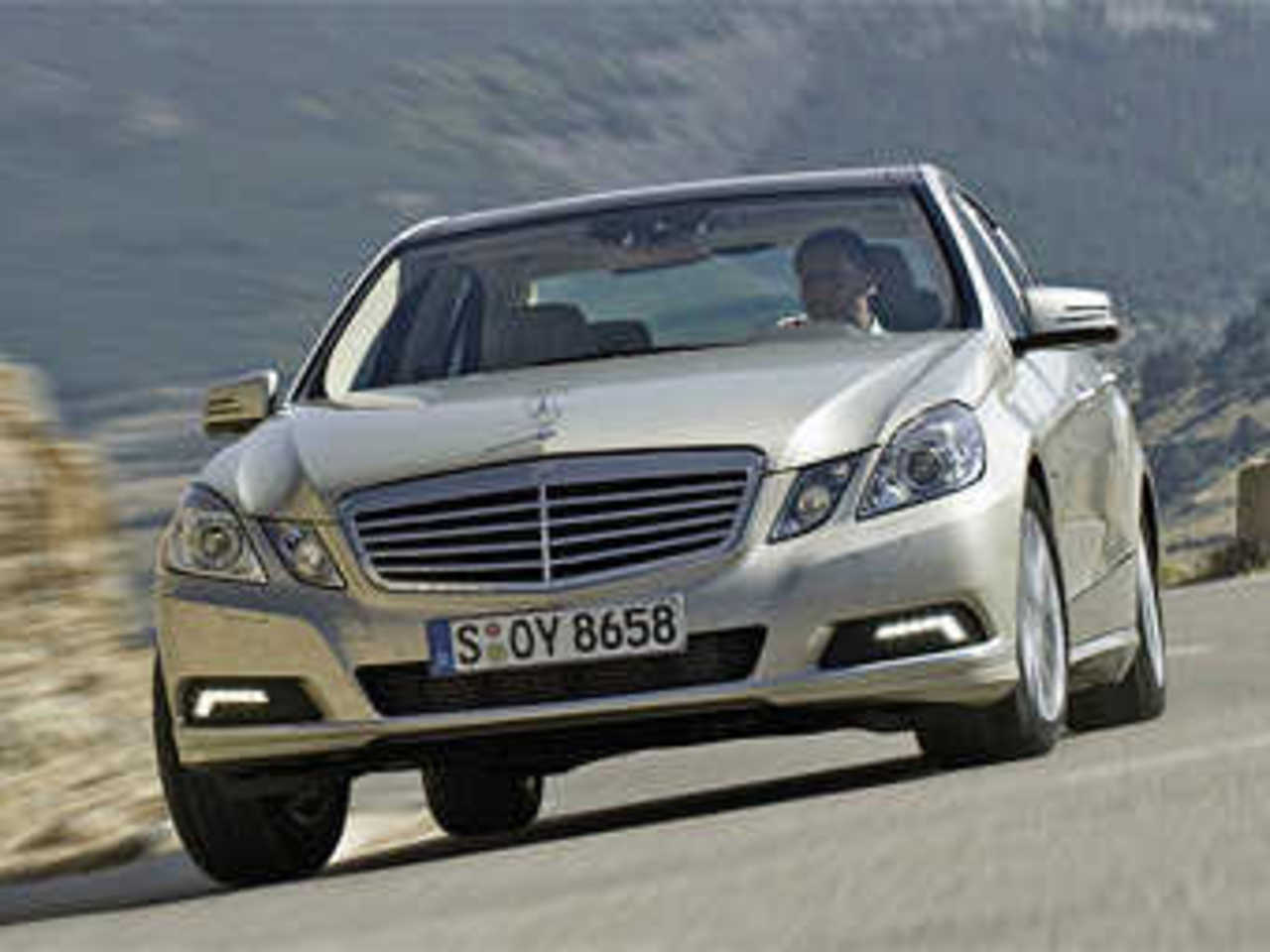 Mercedes-Benz E-Class. Фото Mercedes-Benz