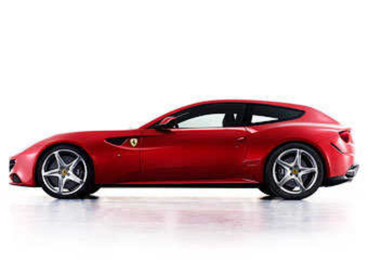 Ferrari FF. Фото Ferrari