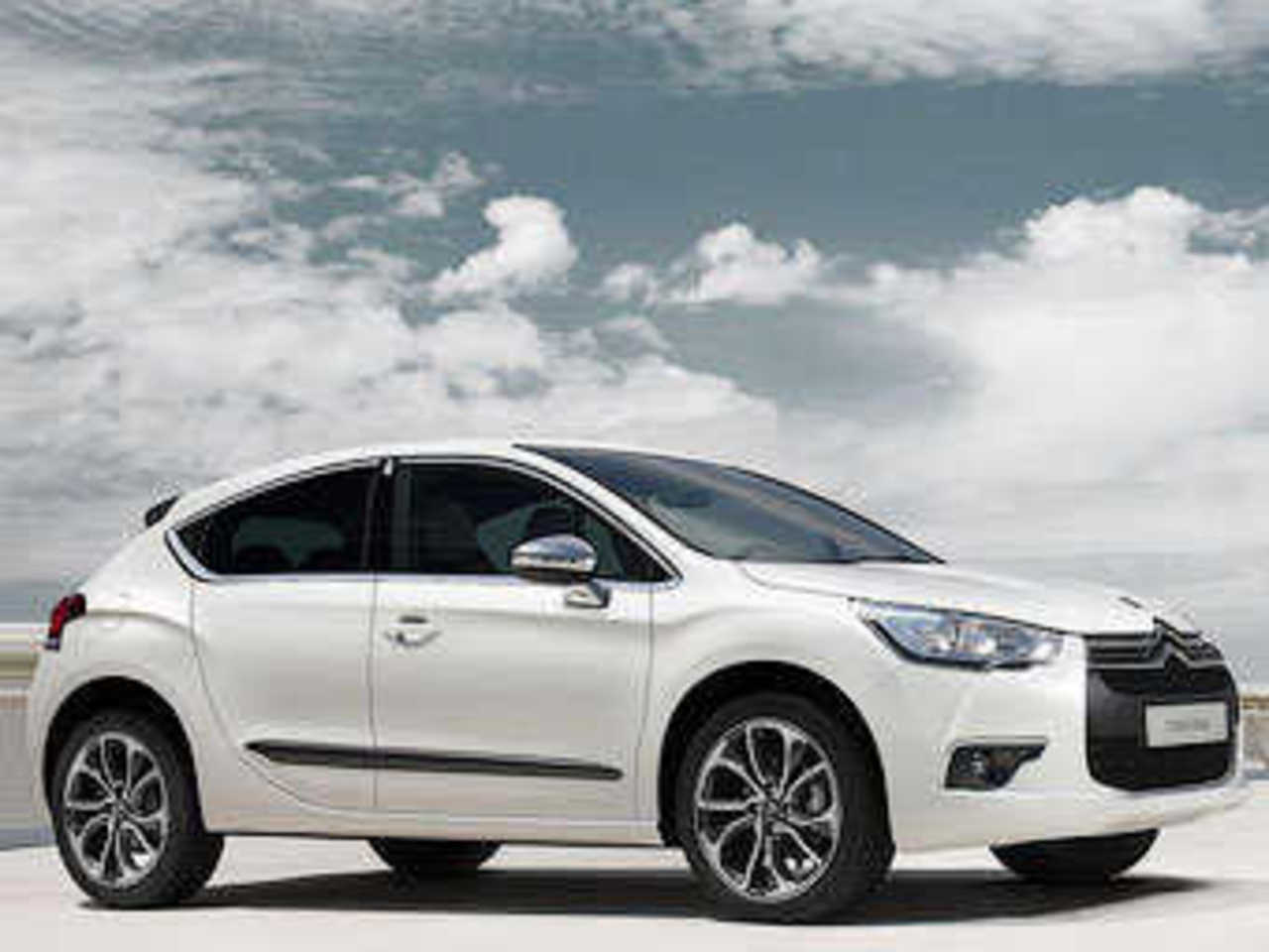 Citroen DS4. Фото Citroen