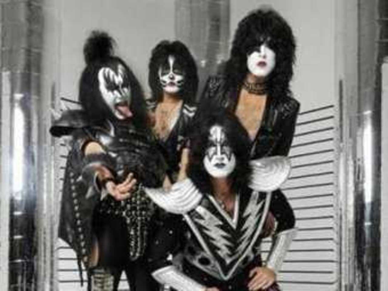 Kiss, фото с сайта группы