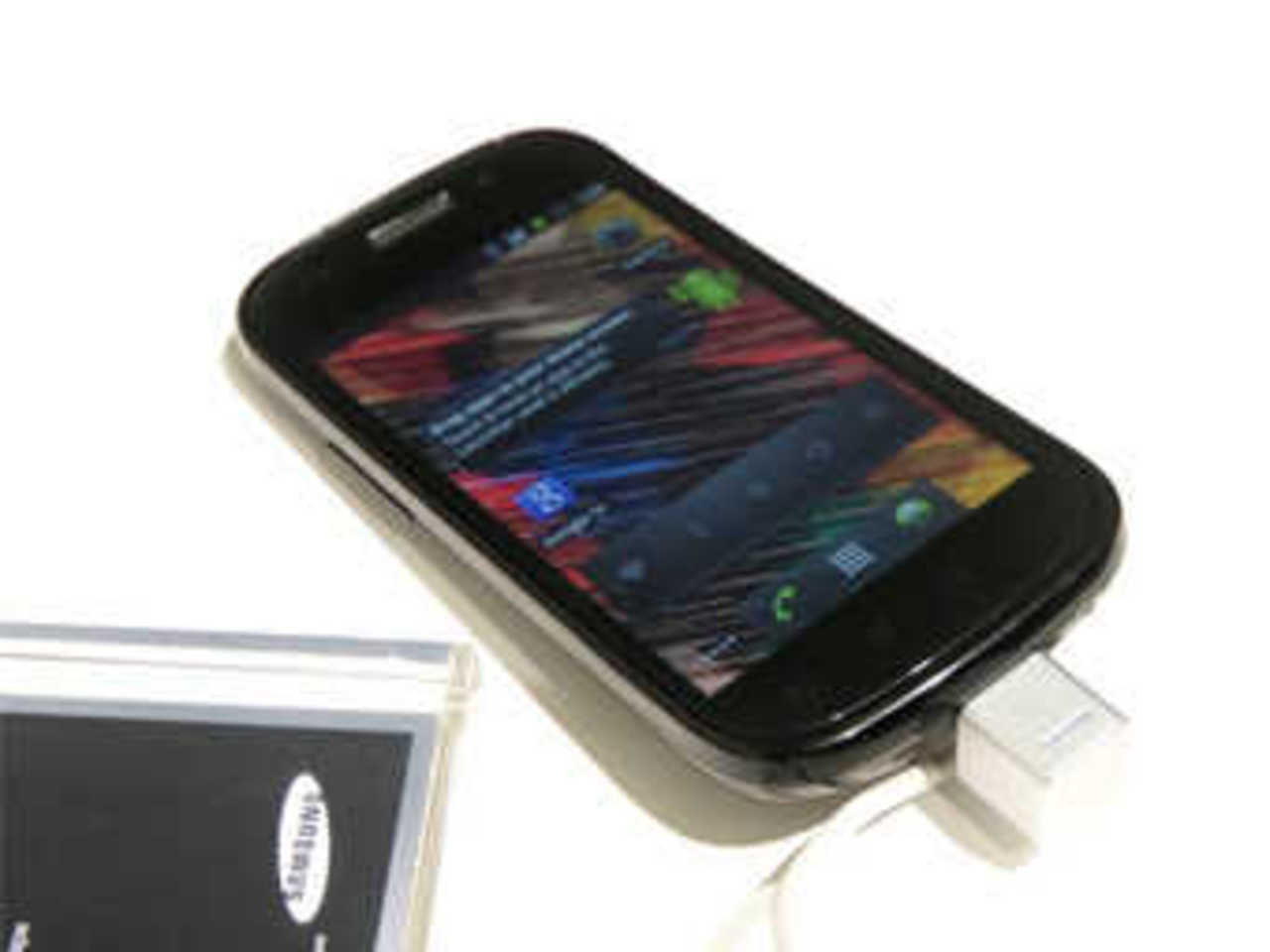 Смартфон Google Nexus S. Фото "Ленты.ру"