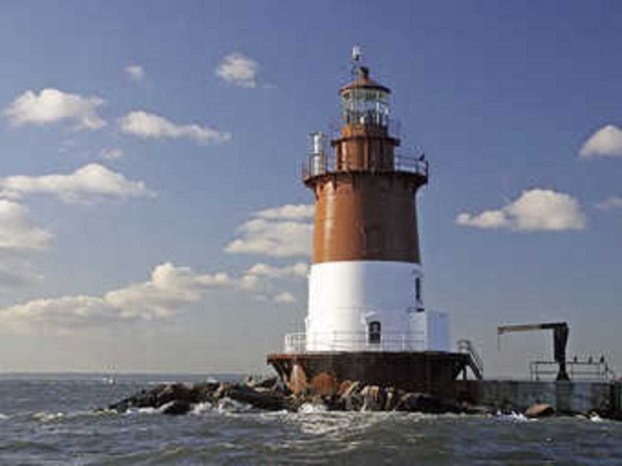 Маяк Romer Shoal Light. Фото с сайта unc.edu Маяк Romer Shoal Light. Фото с сайта unc.edu