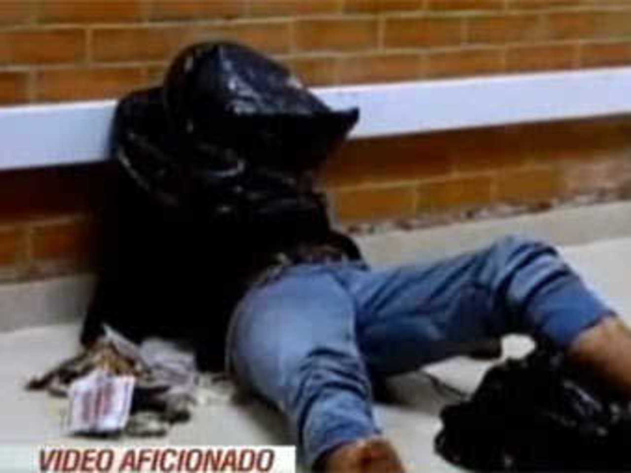 Кадр колумбийского телевидения с сайта hispanicallyspeakingnews.com