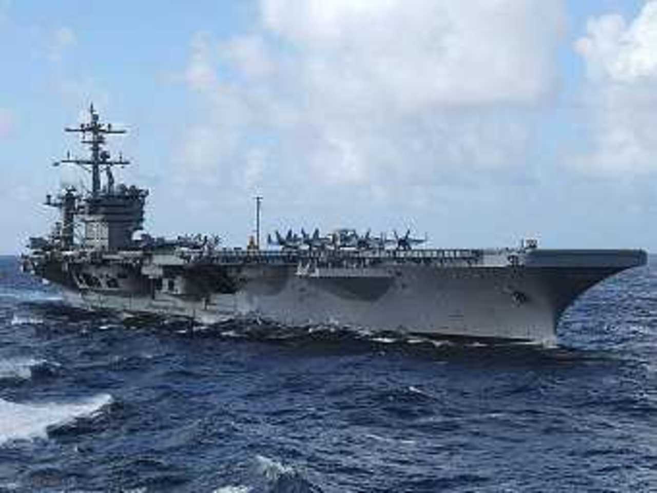 Авианосец "Карл Винсон", с которого захоронили тело Осамы бин Ладена. Фото с сайта navy.mil