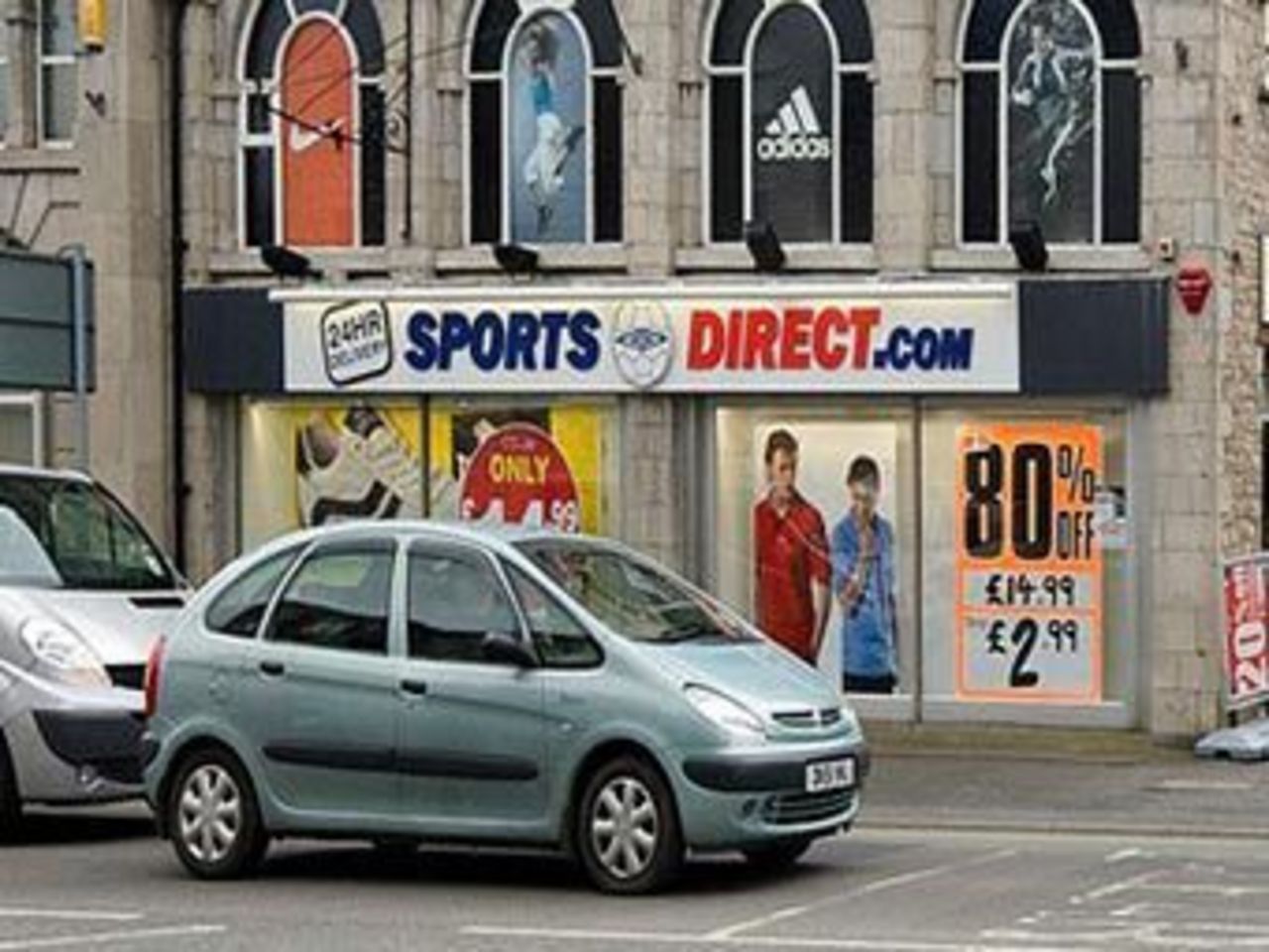 Магазин Sports Direct в Кендале. Фото с сайта localdatasearch.com