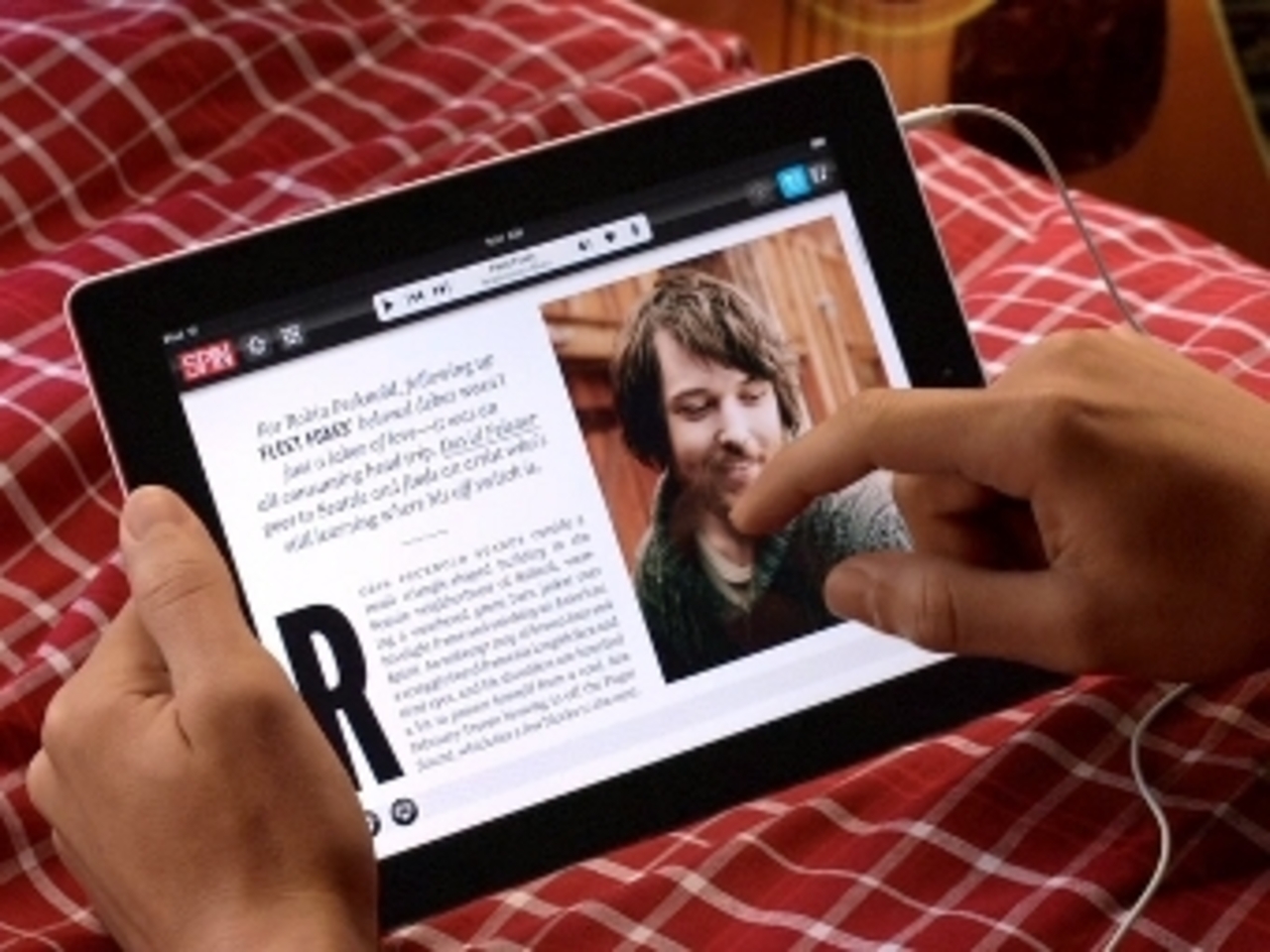 iPad 2, кадр из рекламного ролика