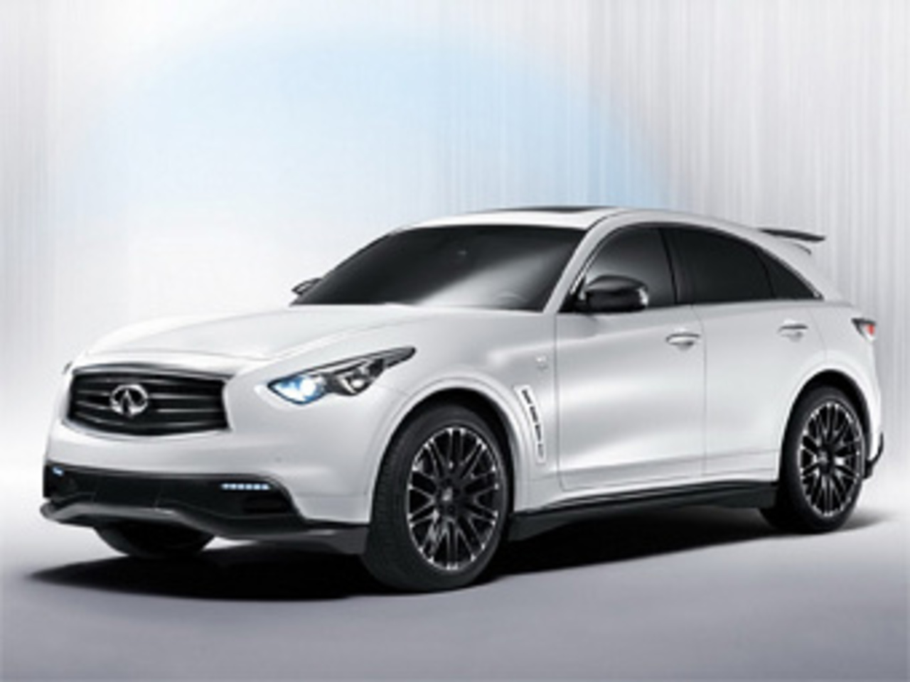 Кроссовер FX50 ограниченной серии. Фото Infiniti