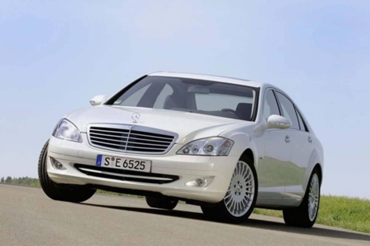 Mercedes Benz S320