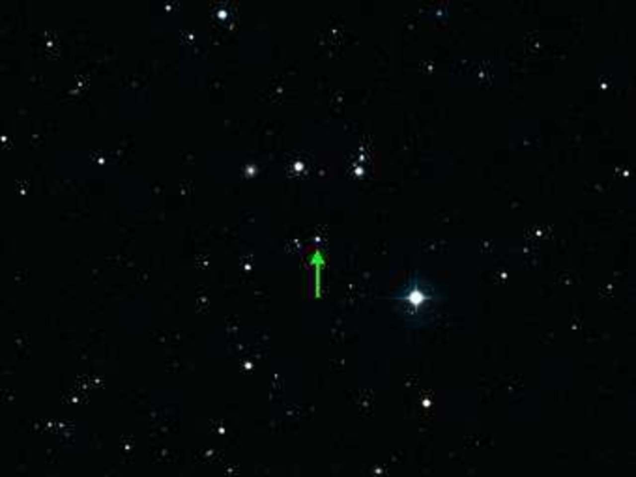 Стрелка указывает на звезду SDSS J102915+172927. Изображение ESO