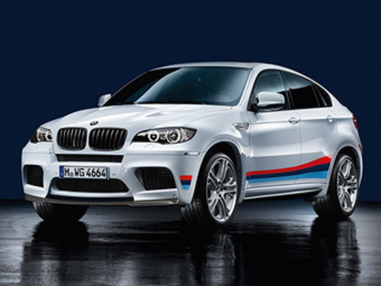 BMW X6 M с новыми аксессуарами. Фото с сайта autoblog.nl