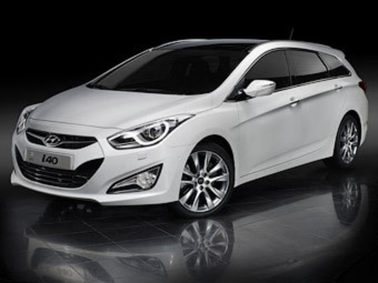 Универсал Hyundai i40. Фото Hyundai