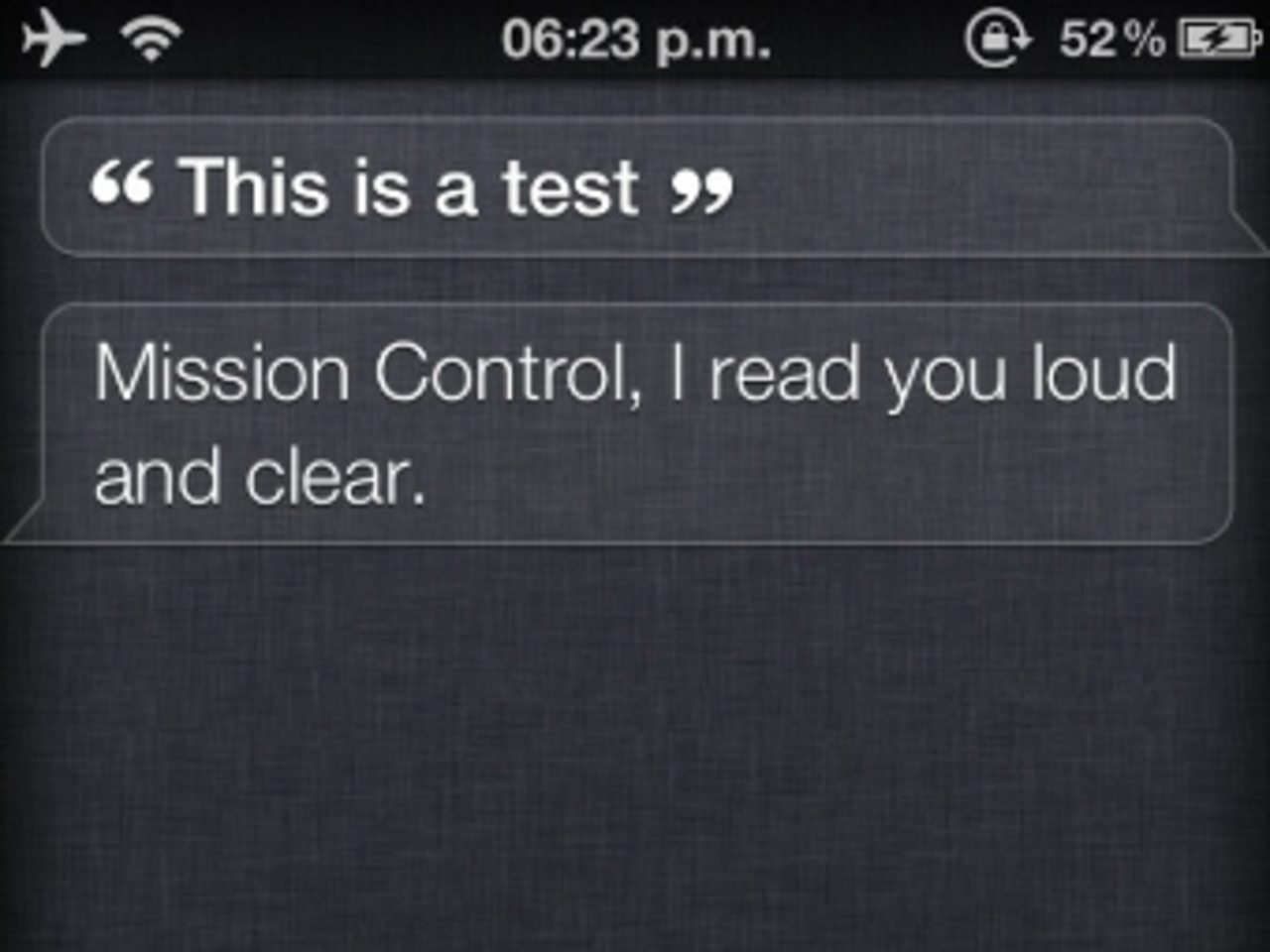 Скриншот приложения Siri, запущенного на iPhone 4, изображение из микроблога @stroughtonsmith