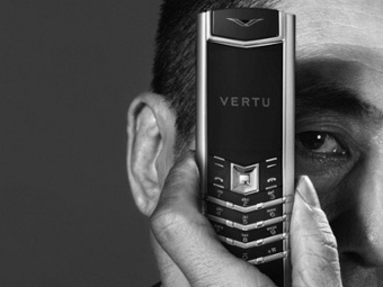 Изображение с сайта Vertu