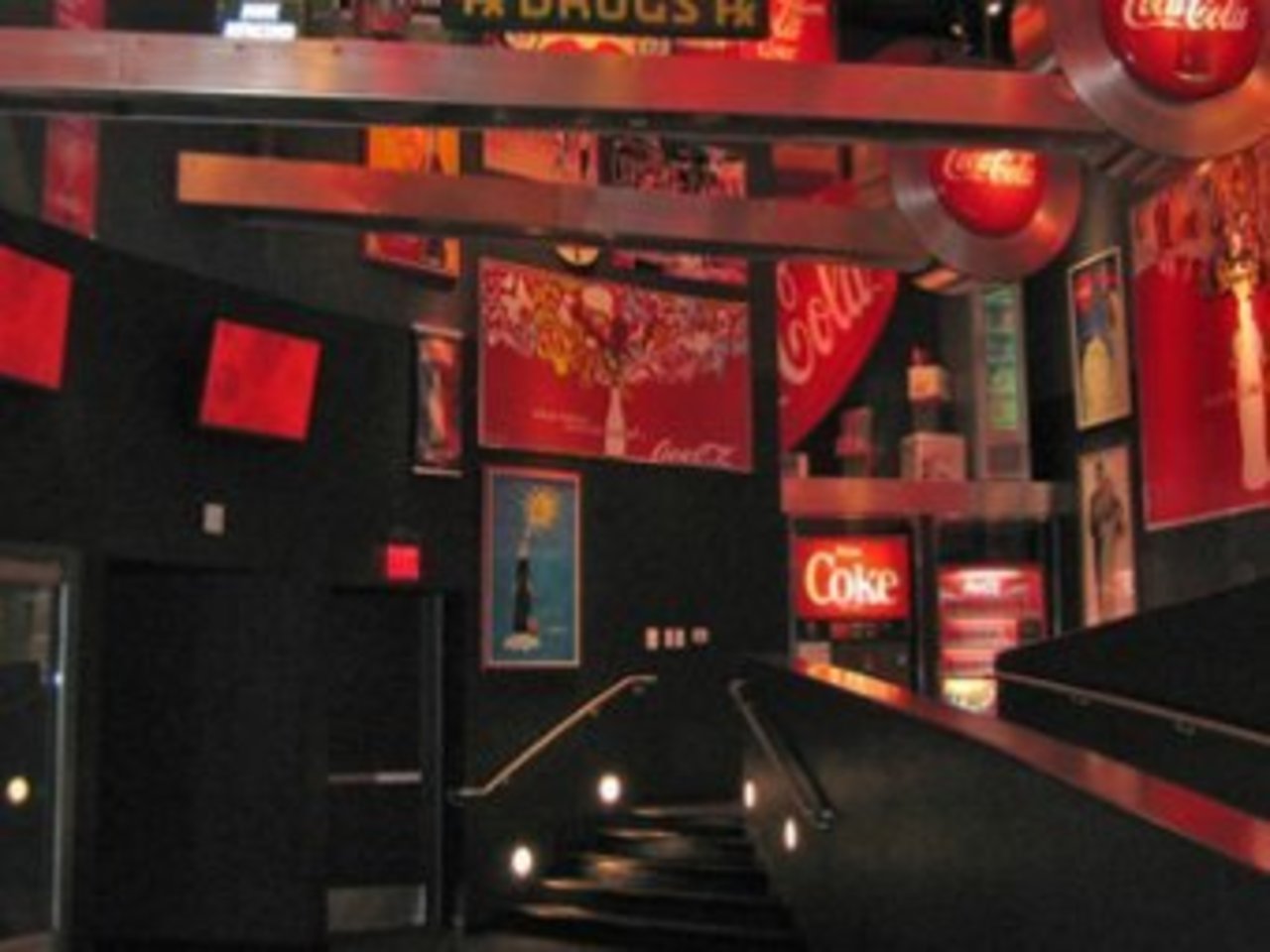 Одно из помещений в музее World of Coca-Cola. Фото с сайта музея