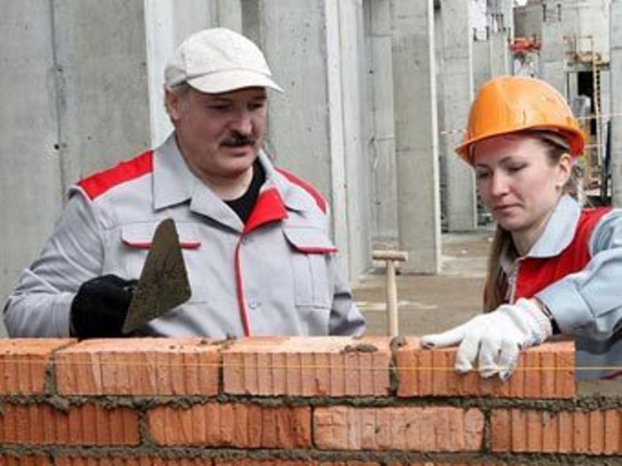 фото с сайта lukashenko2008.ru