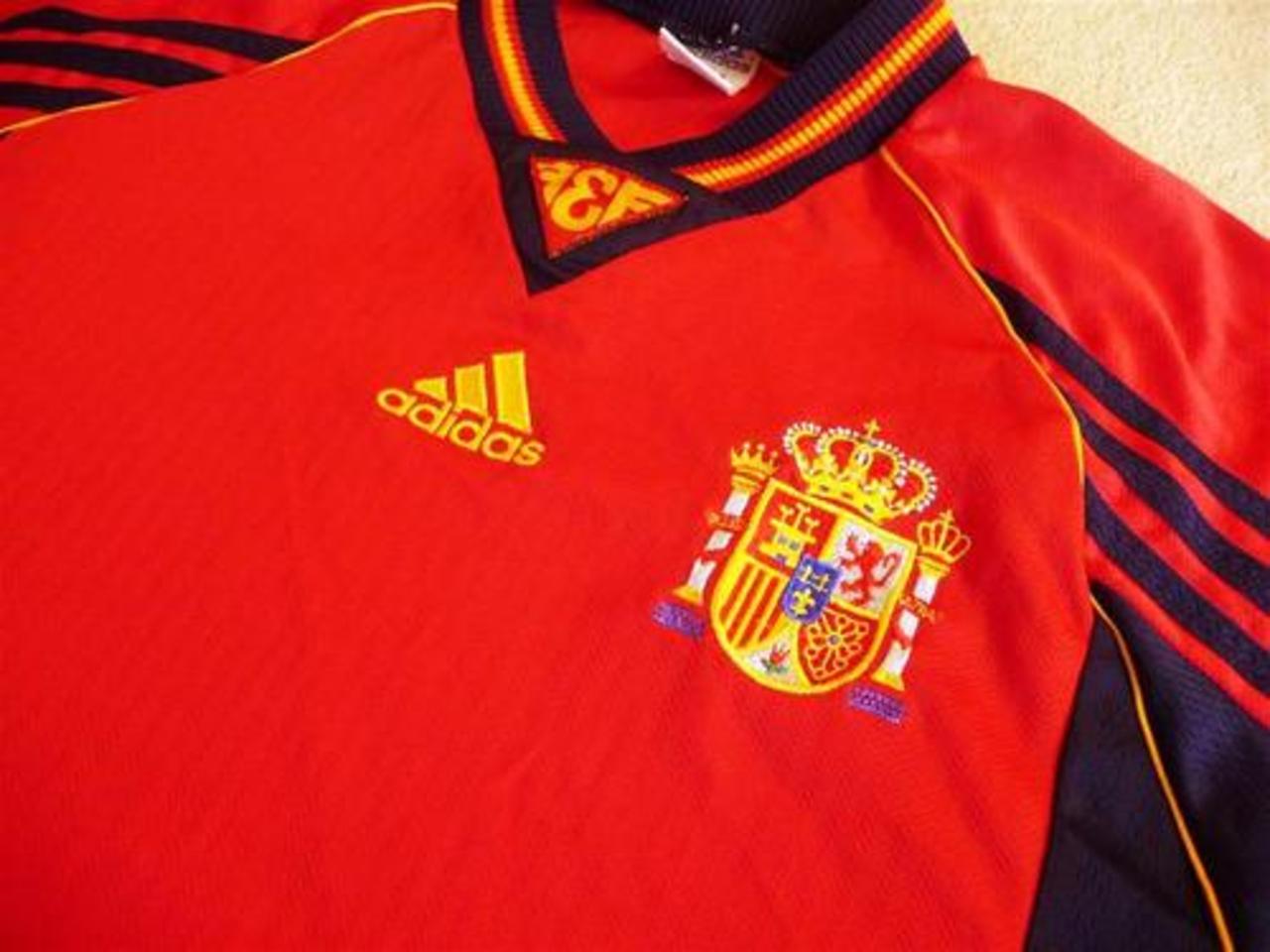 foto oldfootballshirts.com