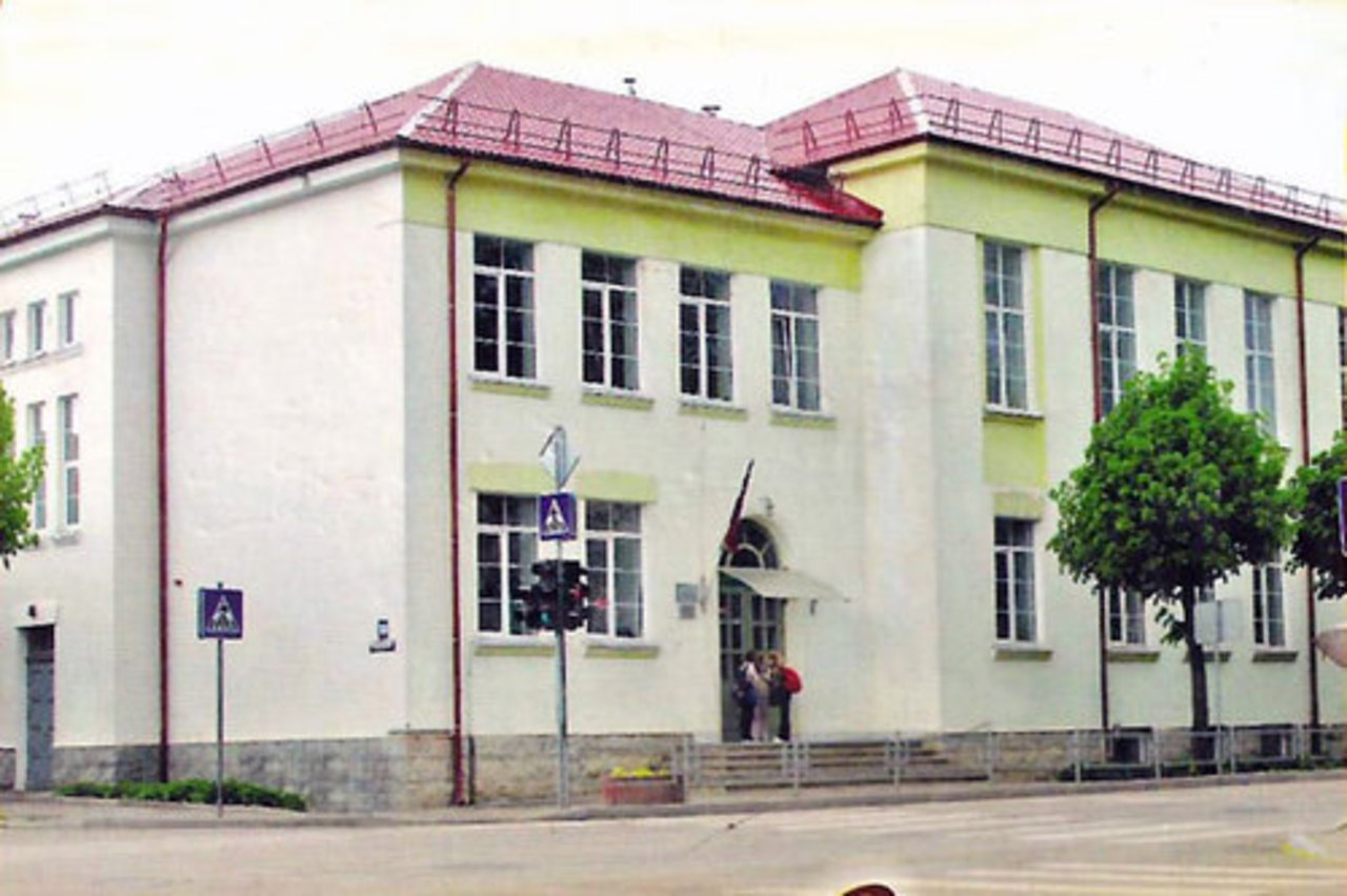 Реновированная 3-я средняя школа. Фото rezekne.lv