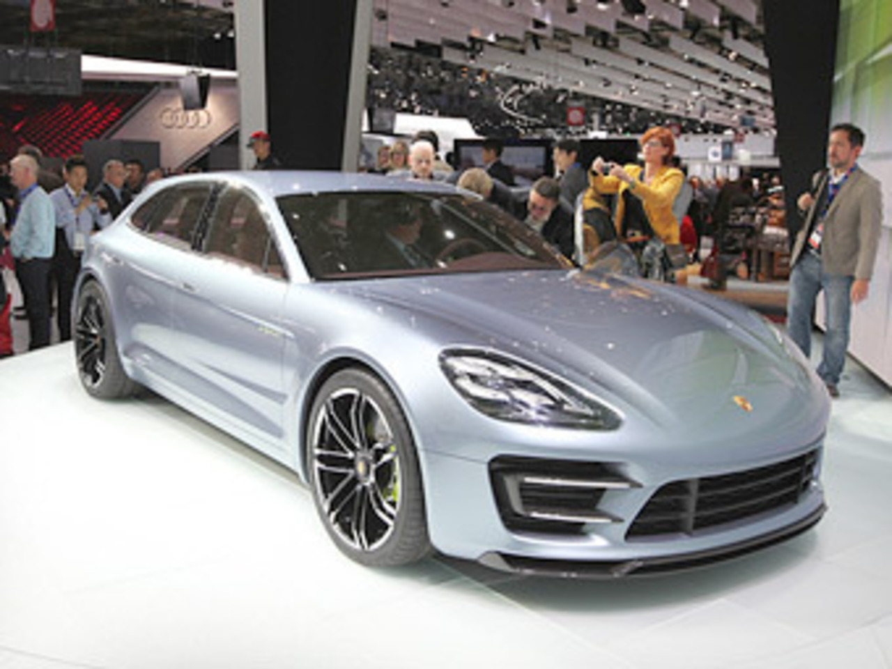 Porsche Panamera Sport Turismo. Фото Антона Уханова, Мотор.ру