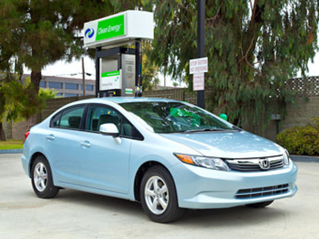 Honda Civic CNG. Фото Honda
