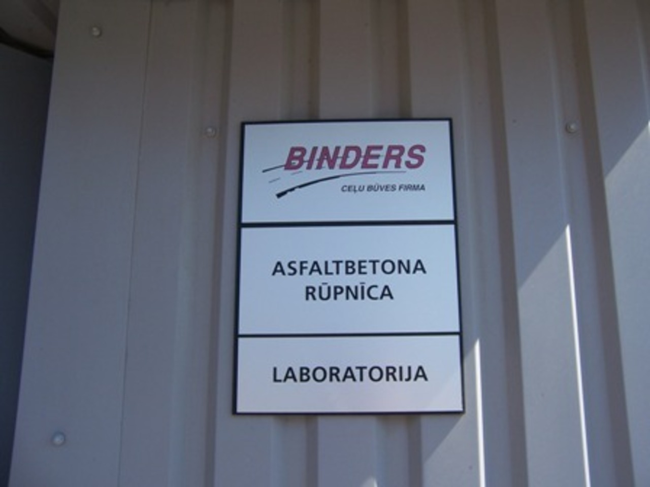 фото binders.lv
