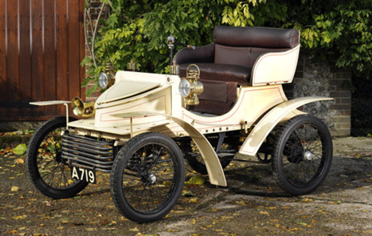 фото с сайта bonhams.com