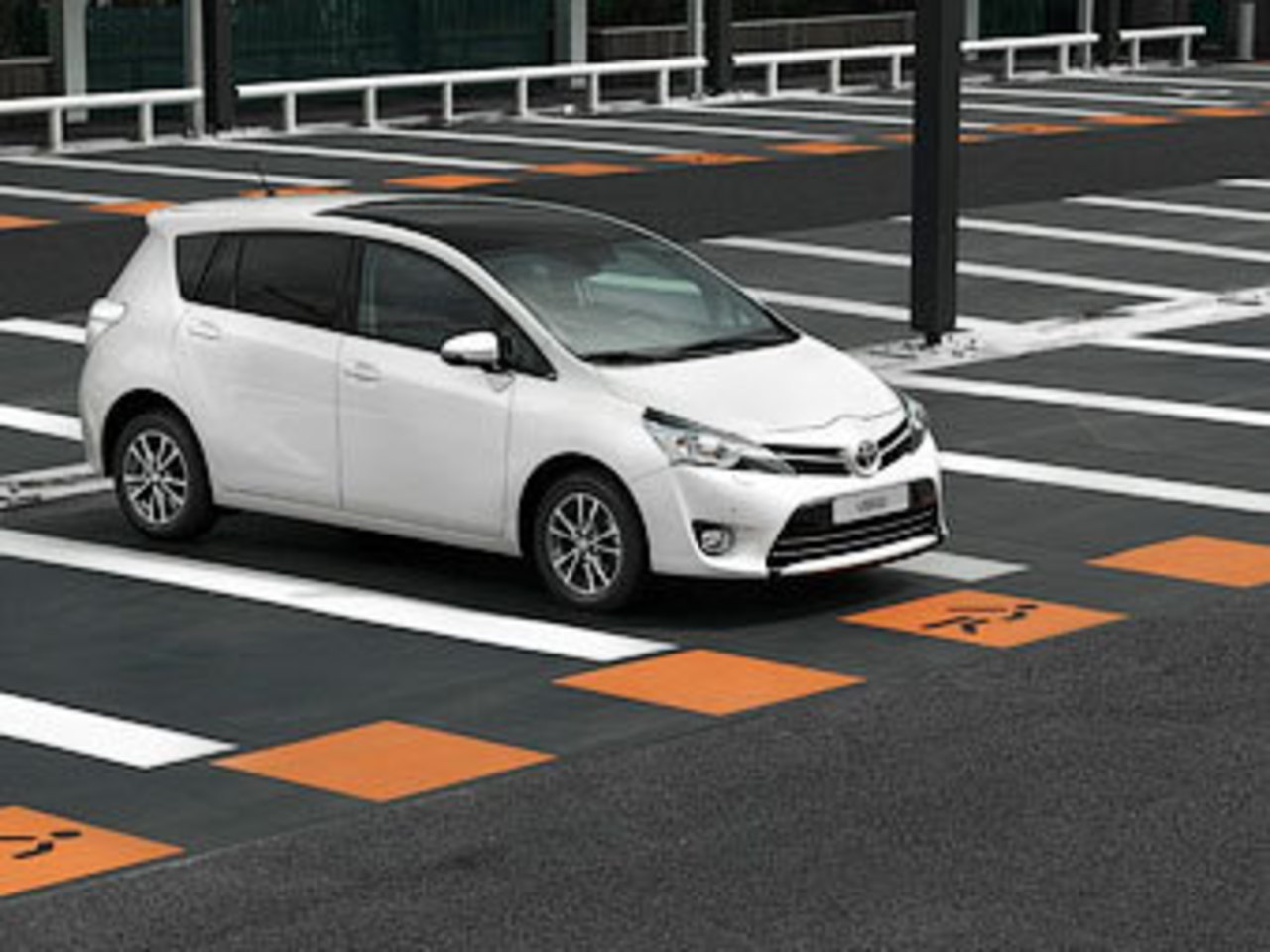 фото Toyota