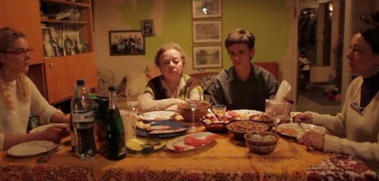 Kadrs no filmas "Četri mielasti"