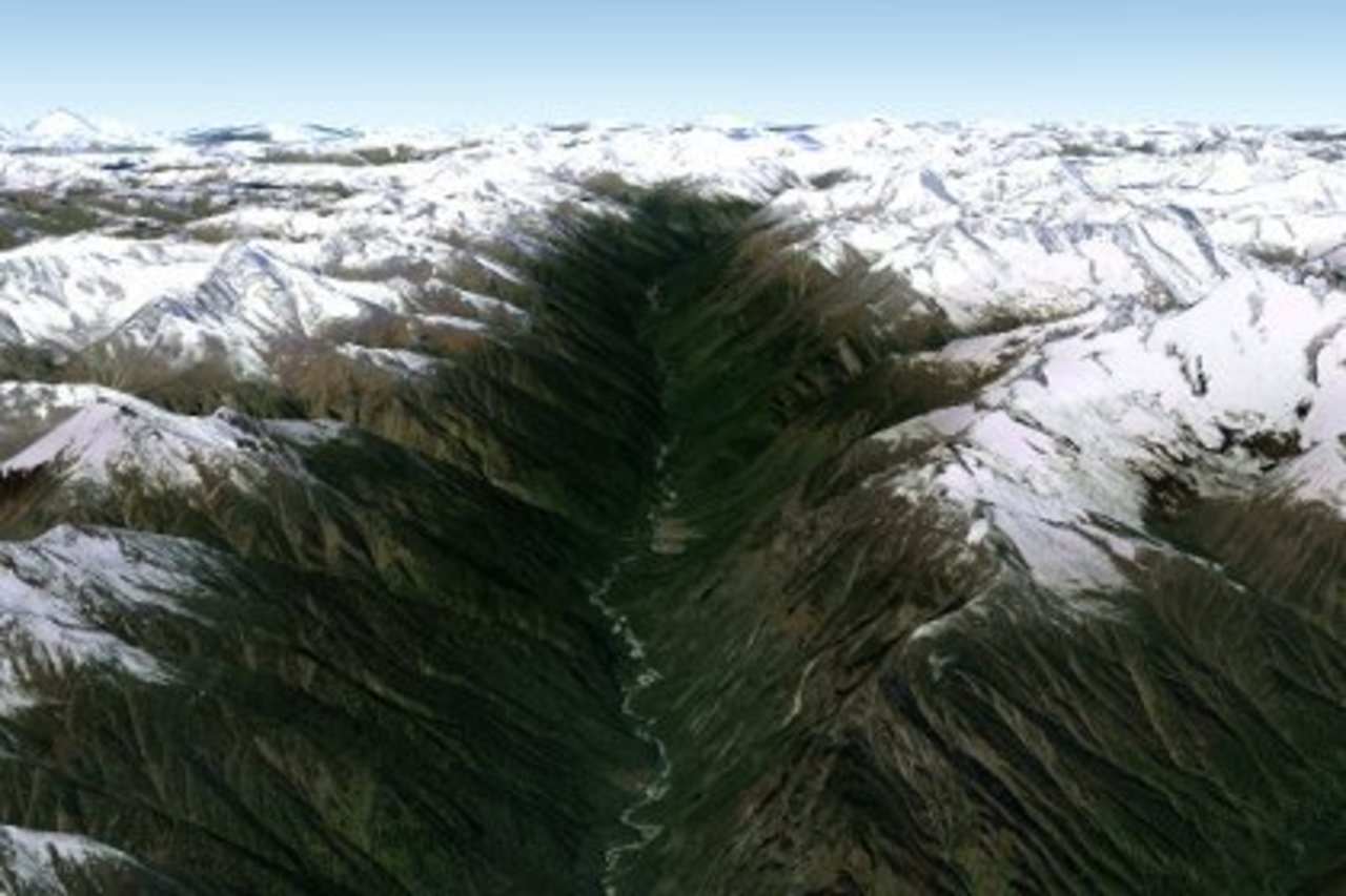 Ущелье реки Ярлунг Изображение: Google Earth