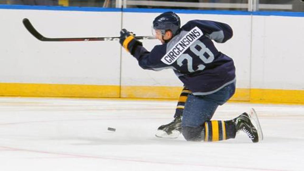foto: sabreshockeycentral.com