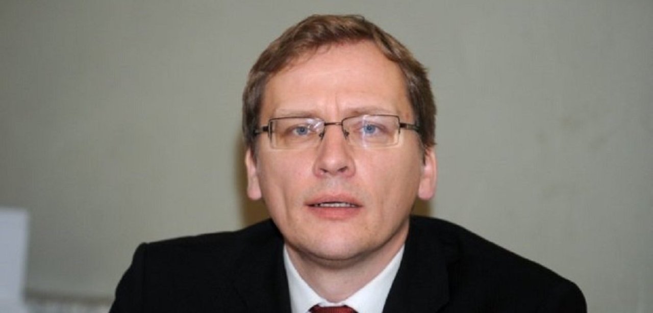 Янис Сикснис,