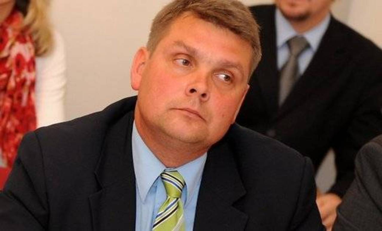 Алдис Адамович