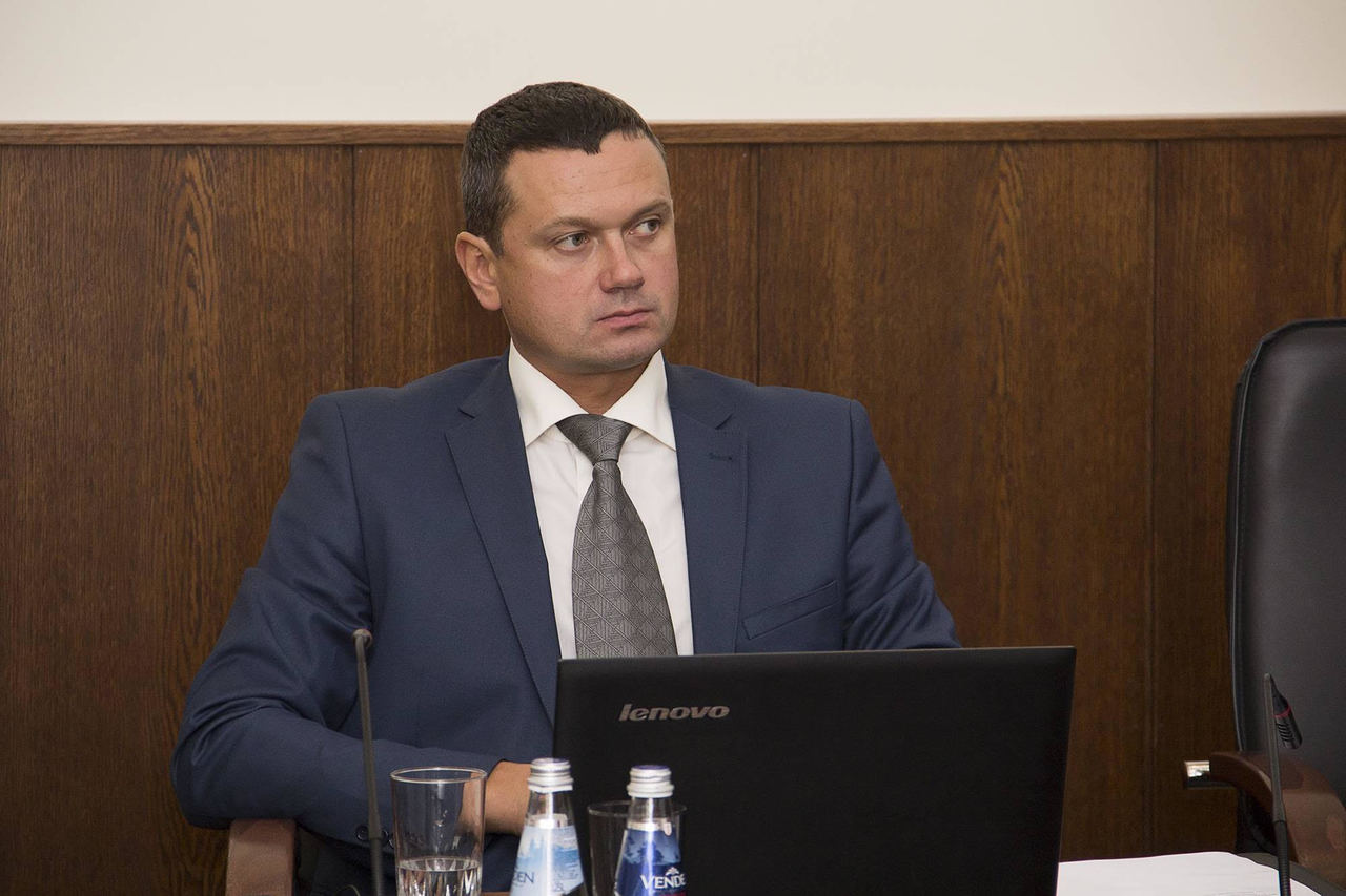 Михаил Лавренов