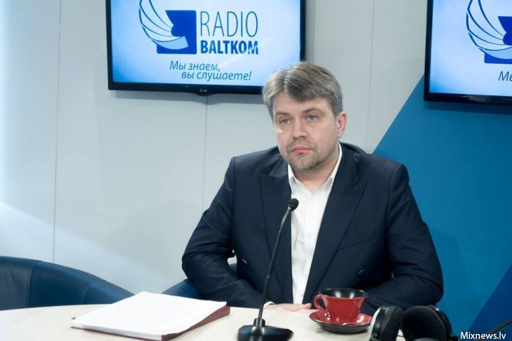 Юрис Янсонс