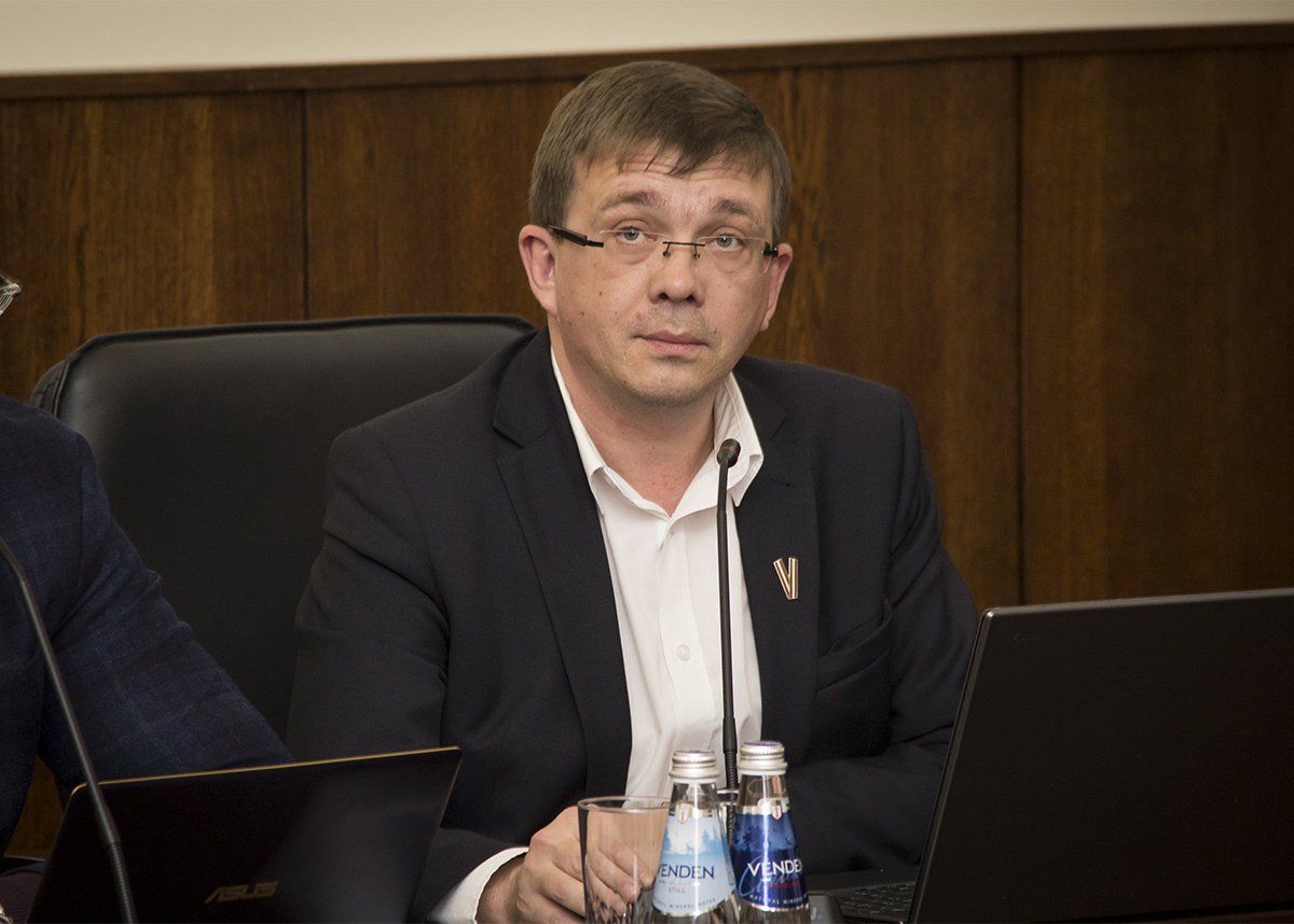 Валерий Кононов