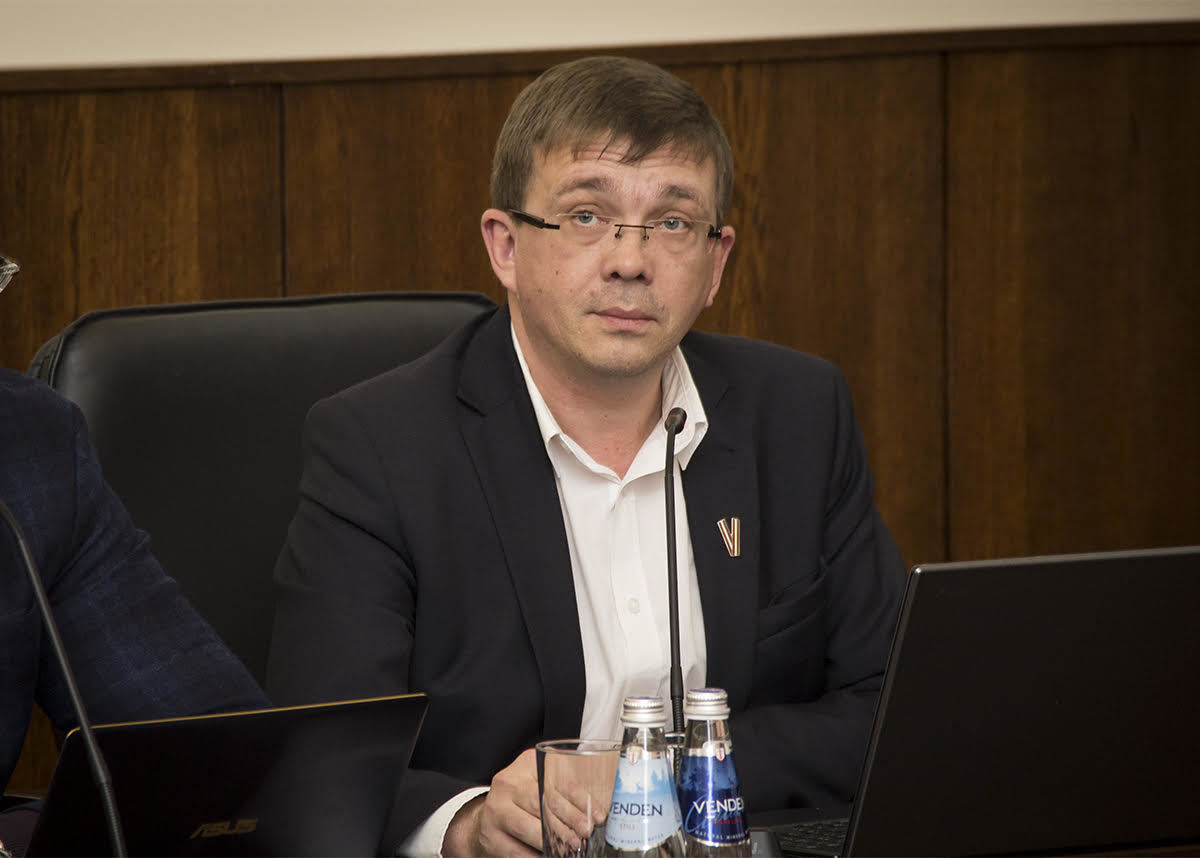 Валерий Кононов