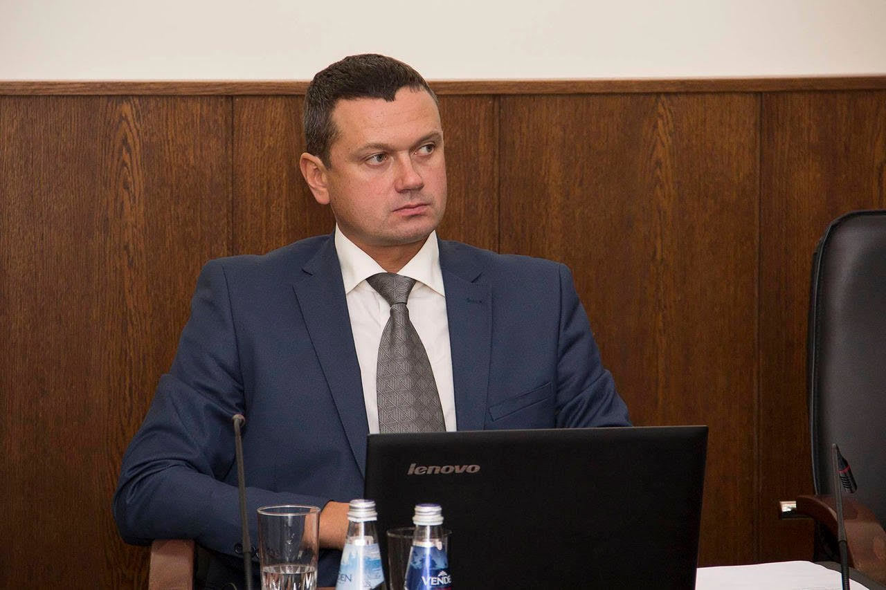 Михаил Лавренов