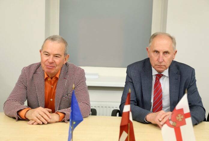 Айварс Лембергс и Янис Витолиньш