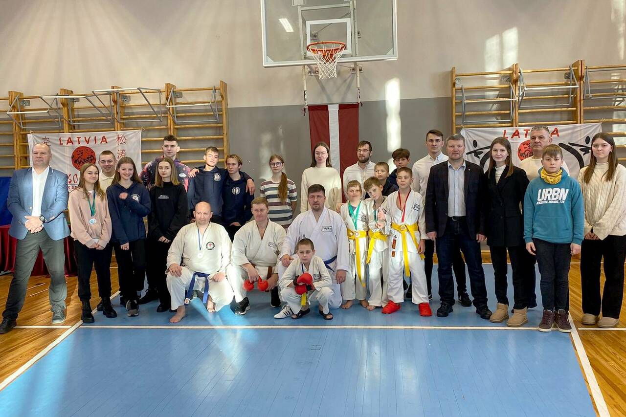 Общее фото спортсменов, судей и тренеров SOCHIN и DKS