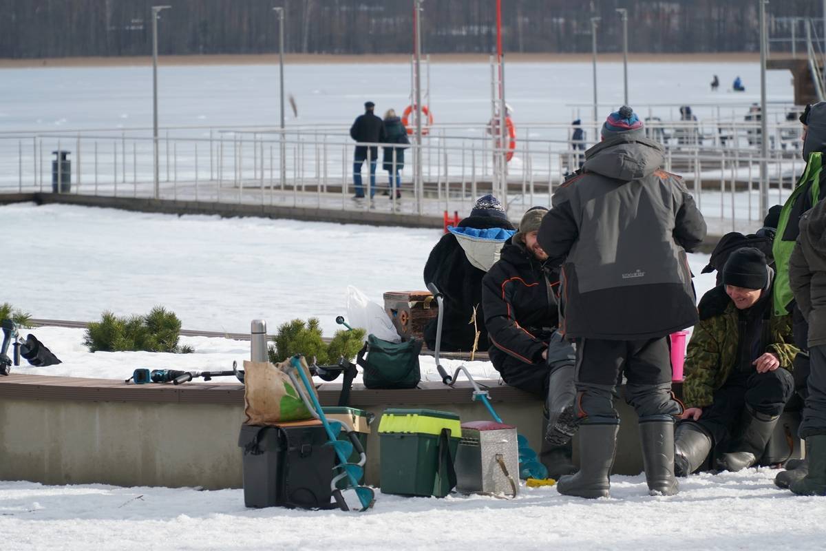 24 февраля на Стропском озере пройдет Открытый чемпионат города по подледной рыбалке