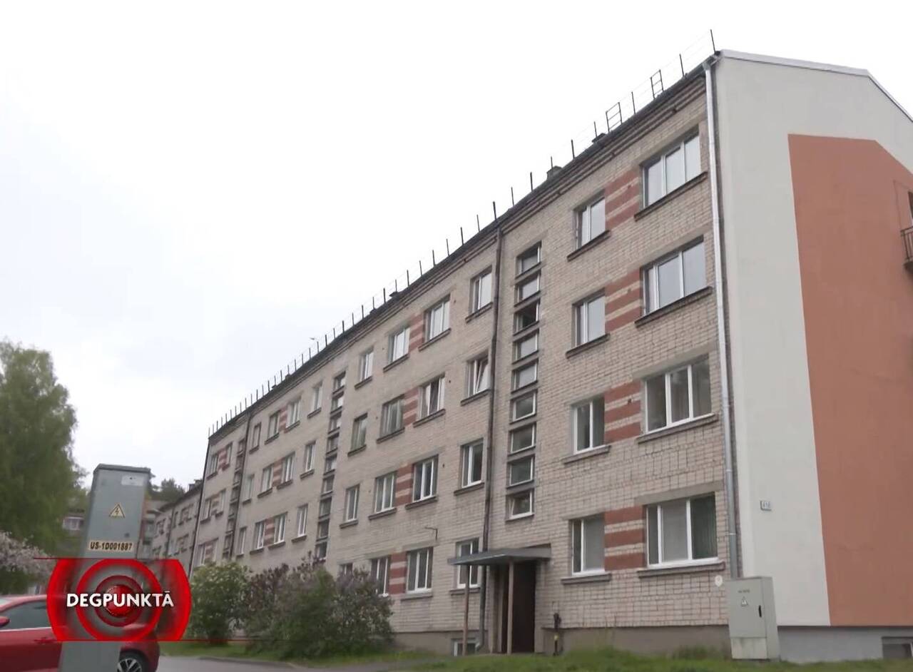 СМИ: пожар в Старых Стропах случился в квартире мужчины с проблемами душевного характера