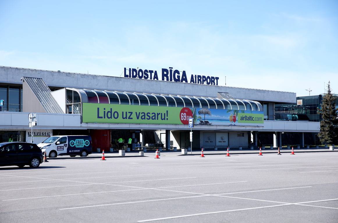 Из-за летающего объекта вчера была приостановлена работа Рижского аэропорта